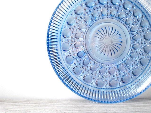 Vintage Indiana glass / plate / retro / pastel sky blue / Windsor / cottage chic / summer party serving / Federal Glass pattern