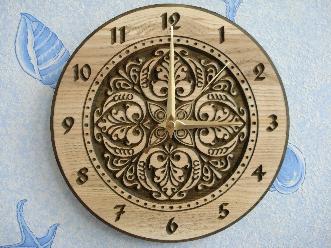 Wood carved wall clock "Tulips"
